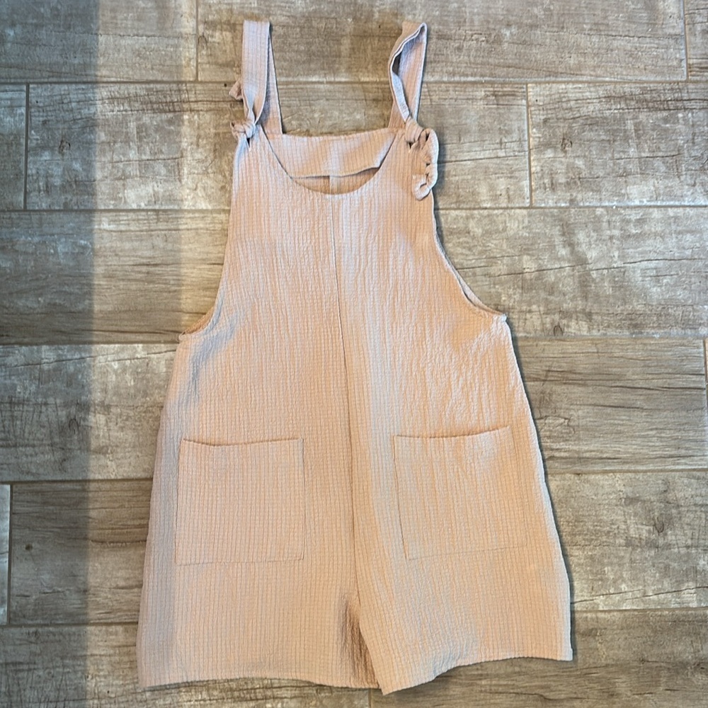 Emery Rose Tan waffle print romper with adjustable straps and two front pockets